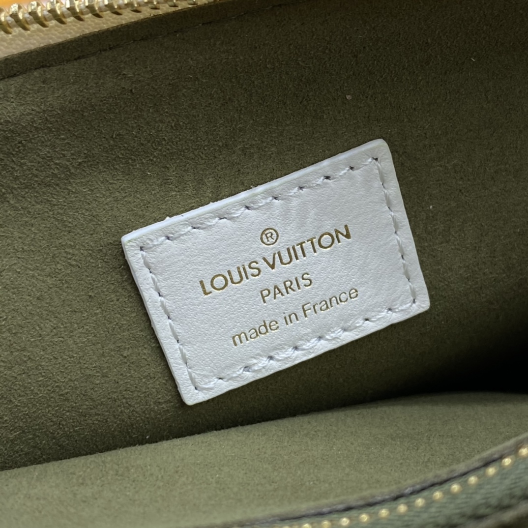 Louis Vuitton COUSSIN PM Handbag Monogram Embossed M57793 Cream